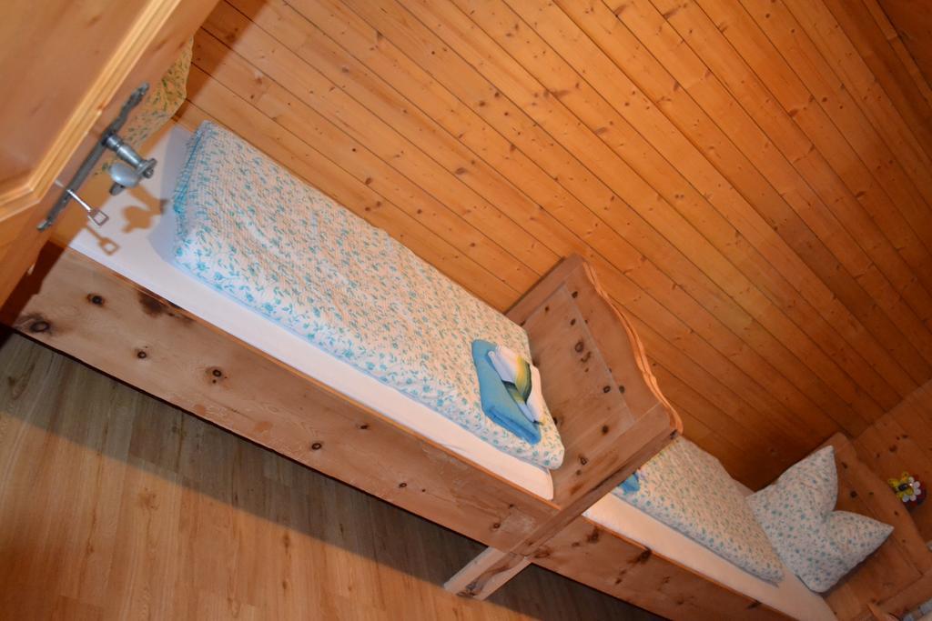 Bohrerhof Apartment Ahrnbach Bagian luar foto